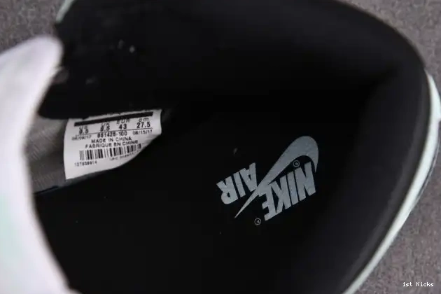 1st Kicks Shoes High 1 Retro 861428-100 Jordan Igloo 0503